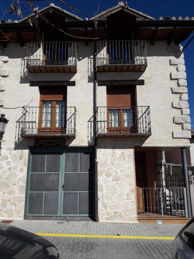 Zaguan Guest House Rascafría Exterior foto